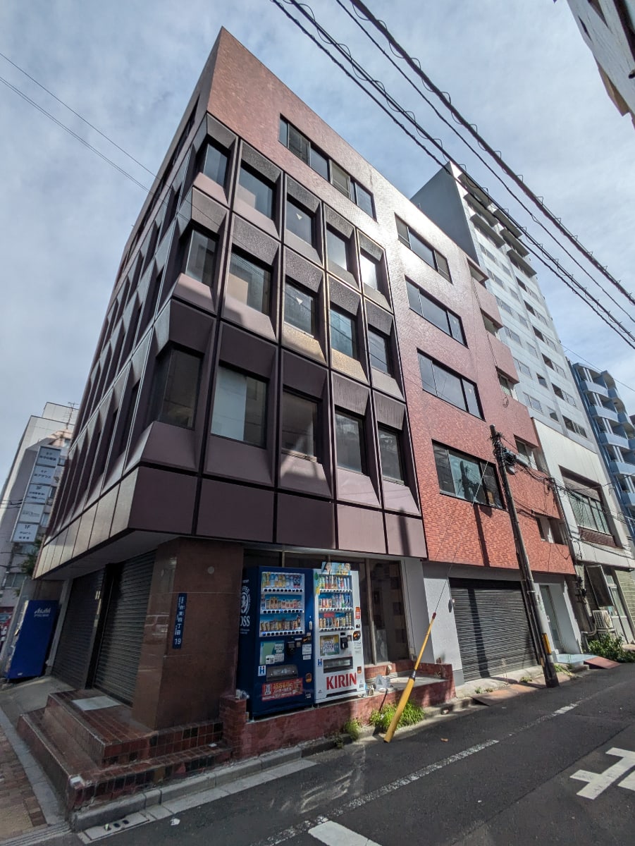 v20251114150803/fresh/building/J00100407670_6