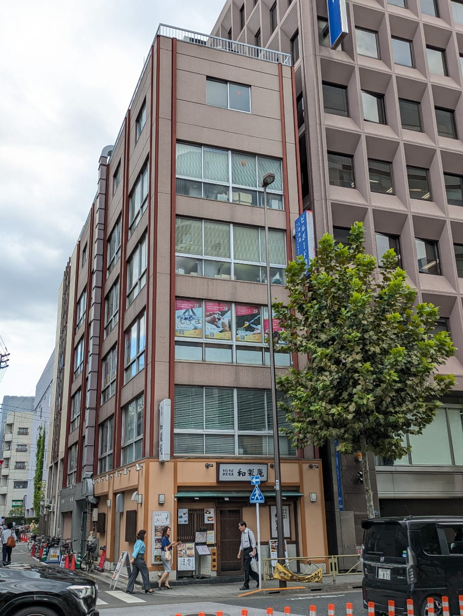 v20251114150803/fresh/building/J00100415418_7