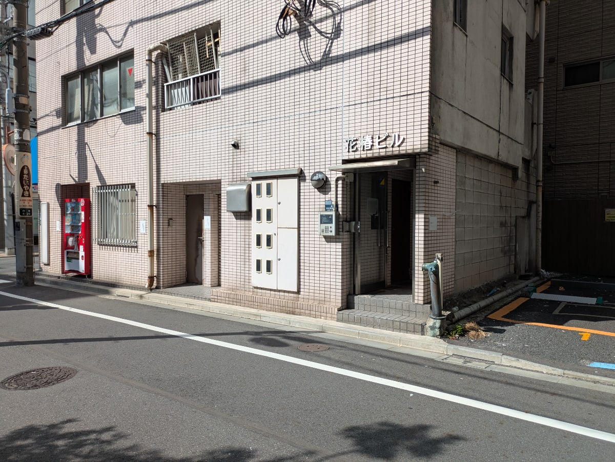 v20251114150803/fresh/building/J00100420300_9