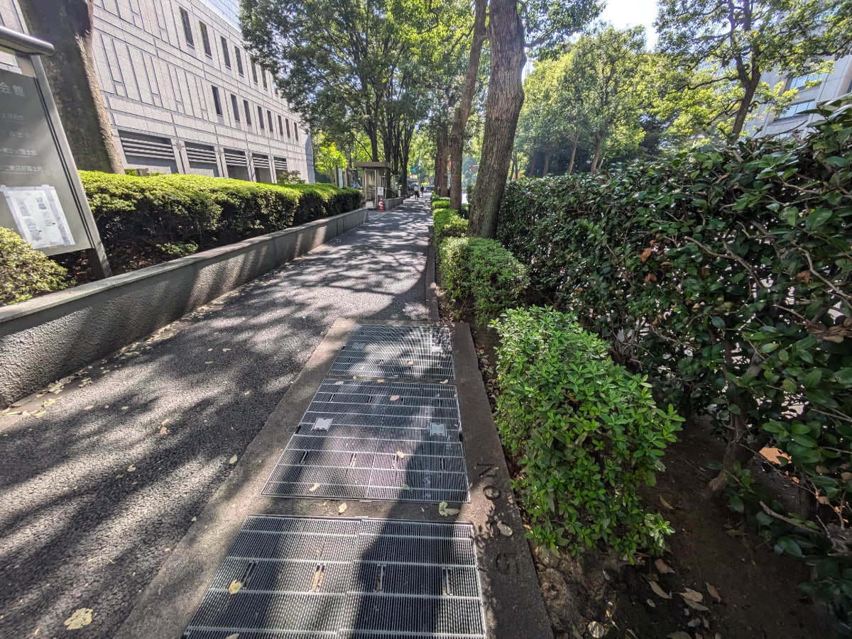 v20251114150803/fresh/building/J00100438925_9