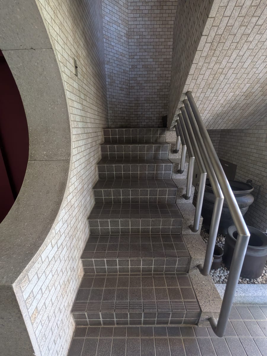 v20251114150803/fresh/building/J00100494007_9