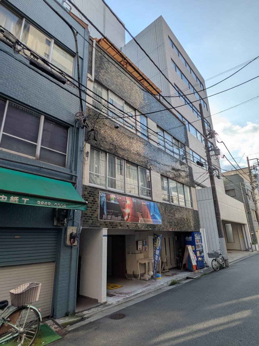 v20251114150803/fresh/building/J00100610122_7