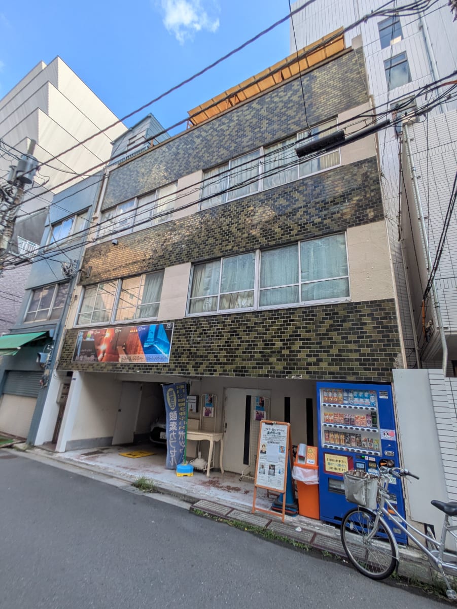 v20251114150803/fresh/building/J00100610122_8