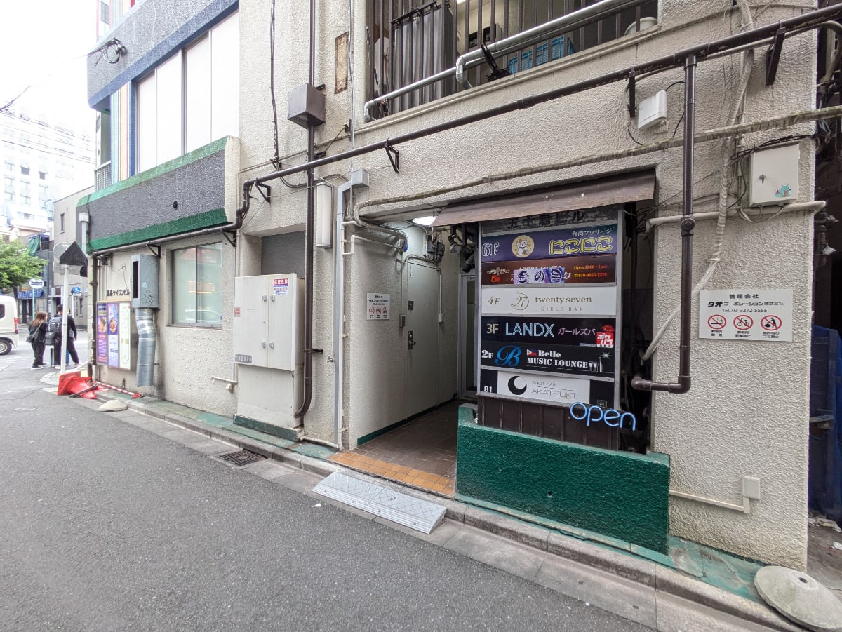 v20251117150812/fresh/building/J00100373057_13