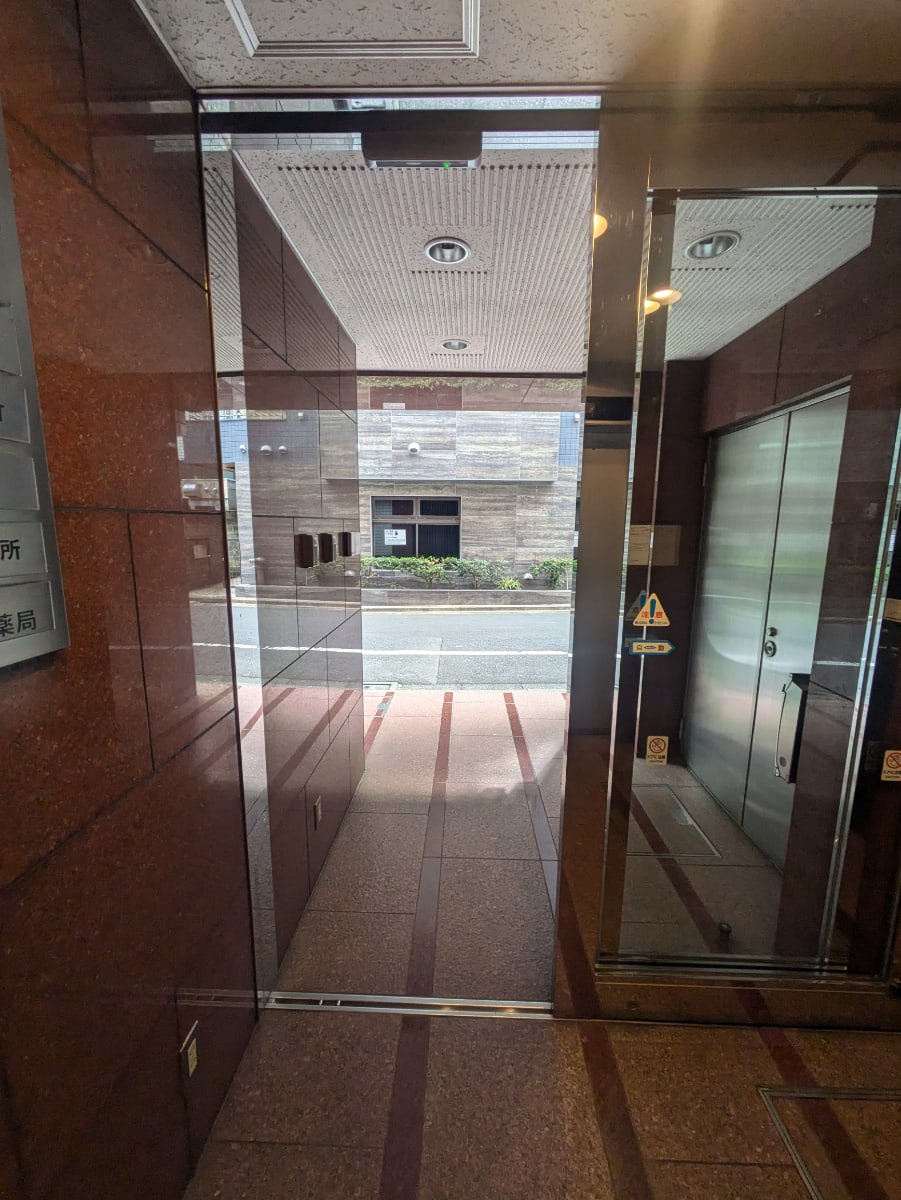 v20251117150812/fresh/building/J00100384393_10