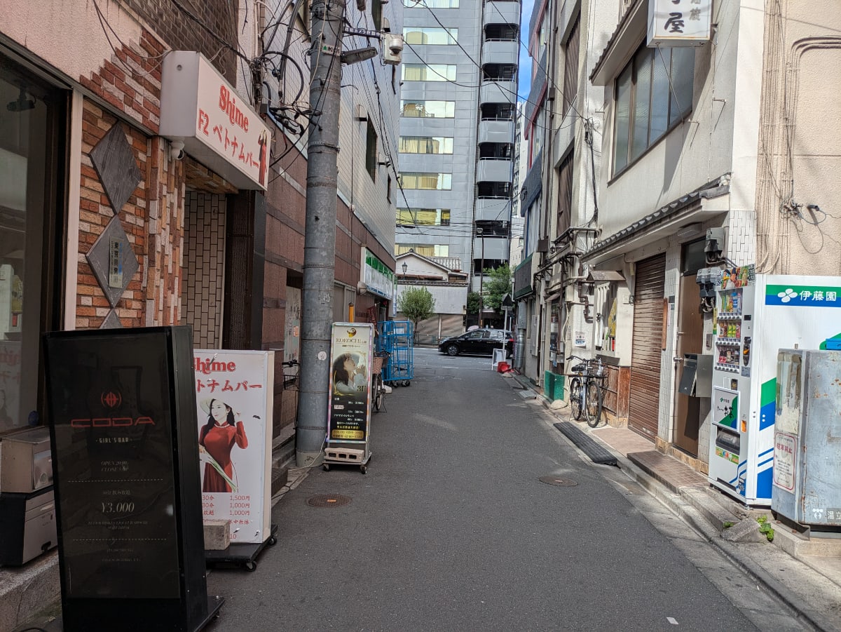 v20251117150812/fresh/building/J00100396022_10