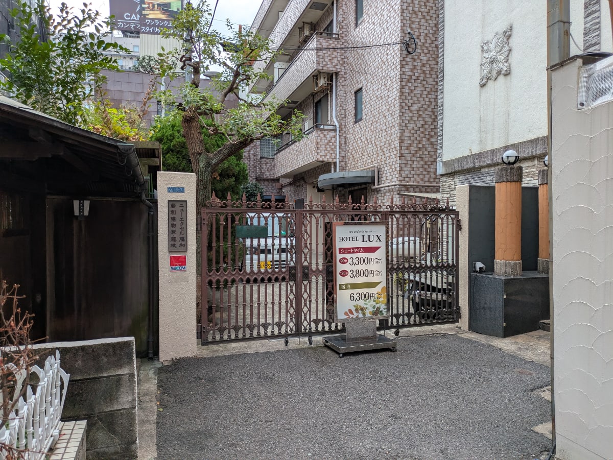 v20251117150812/fresh/building/J00100416508_8