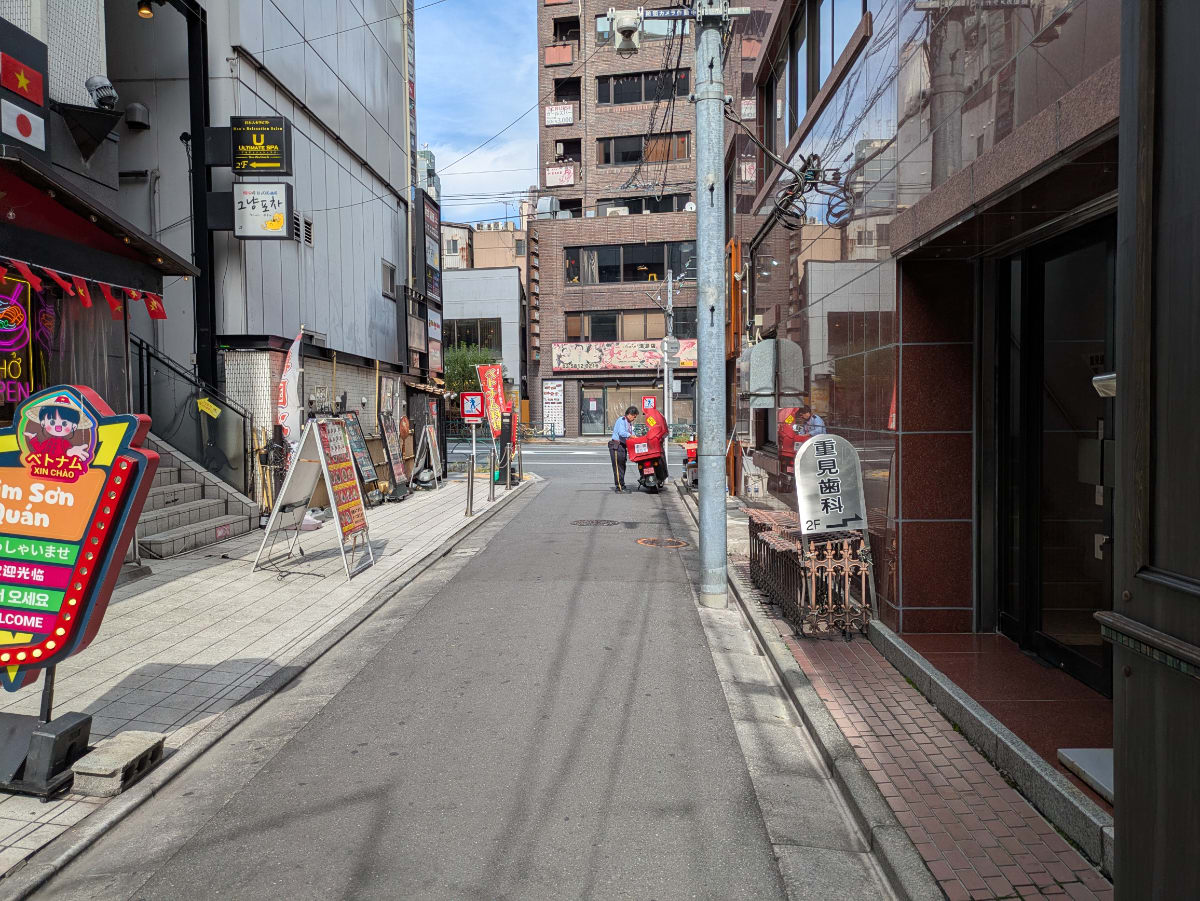 v20251117150812/fresh/building/J00100509404_2