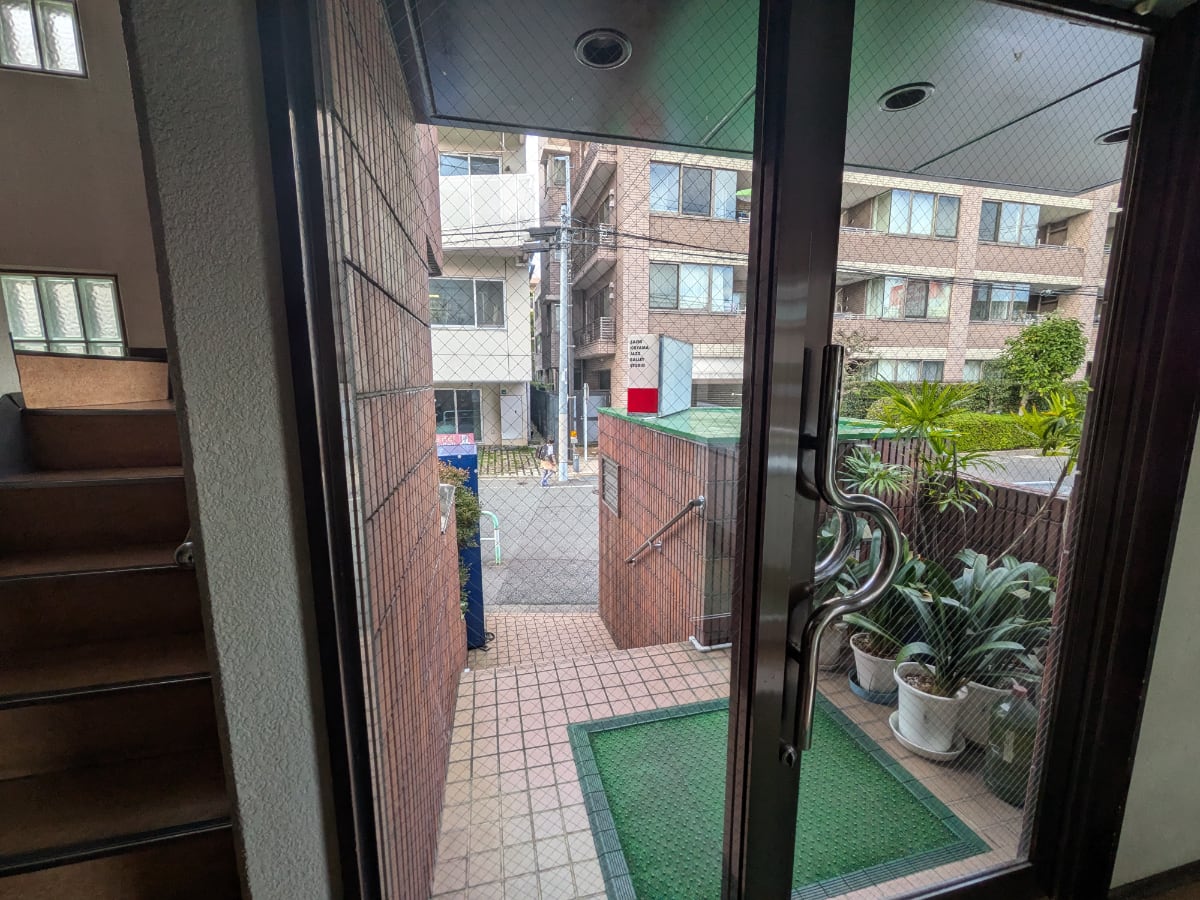 v20251118150804/fresh/building/J00100362432_9