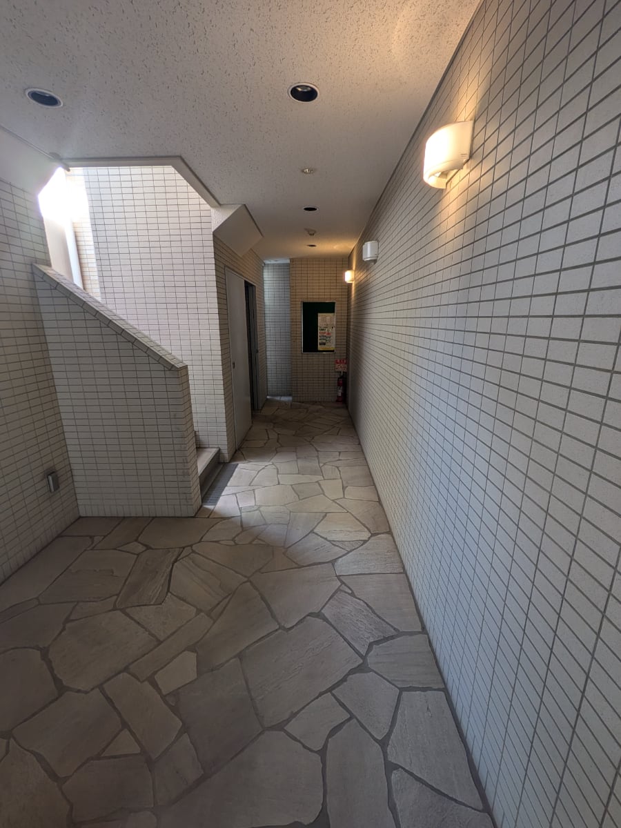 v20251118150804/fresh/building/J00100366259_11