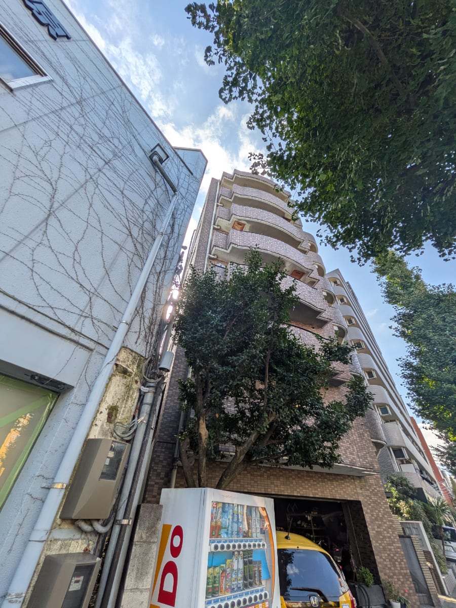 v20251118150804/fresh/building/J00100370406_10