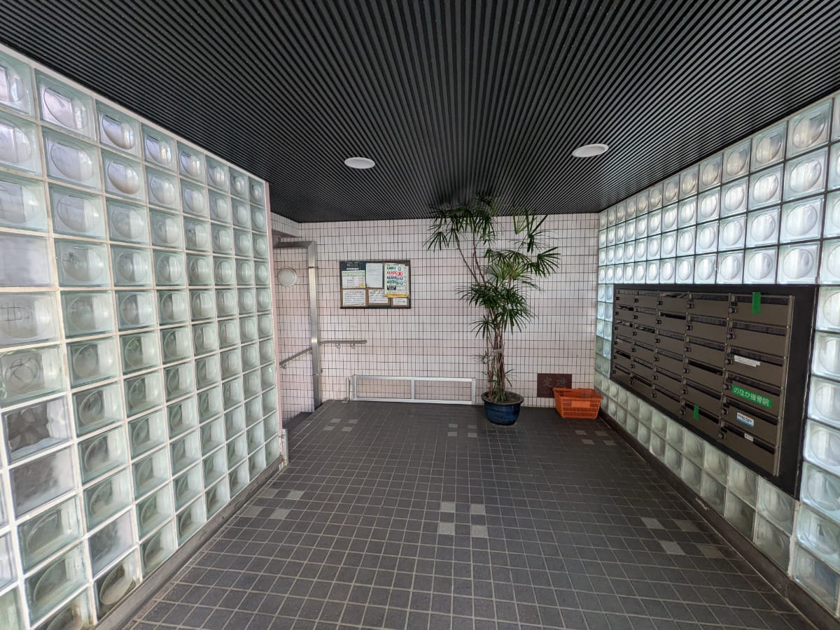 v20251118150804/fresh/building/J00100396588_8