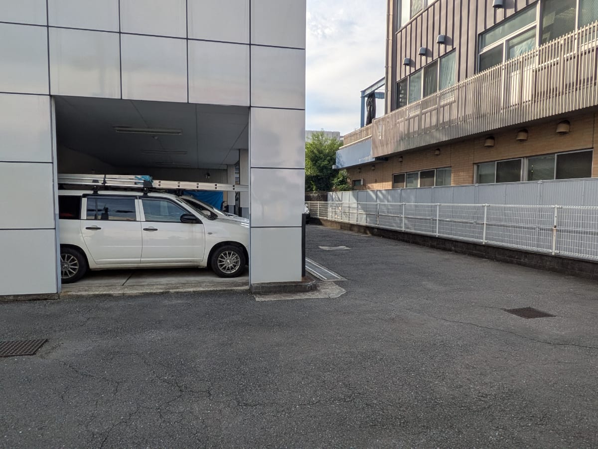 v20251118150804/fresh/building/J00100404456_8