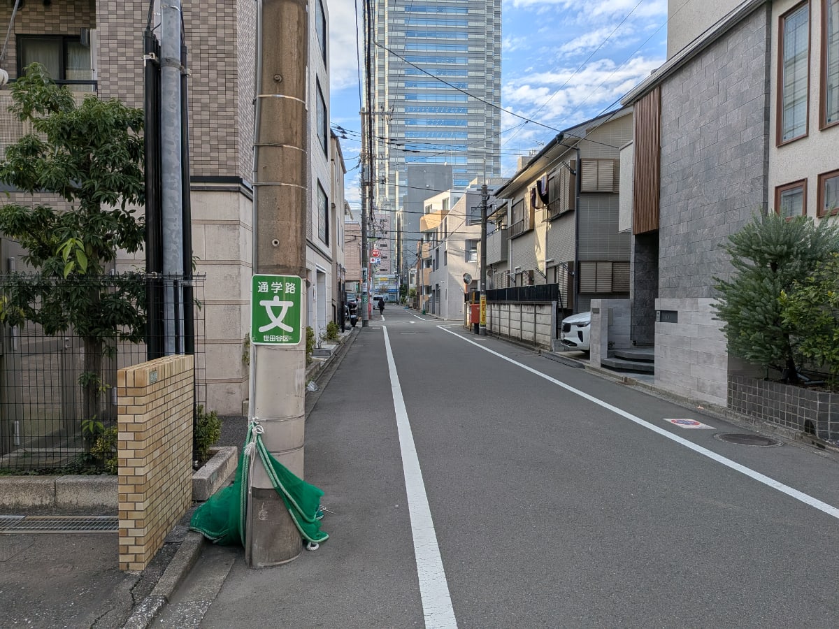 v20251118150804/fresh/building/J00100407434_2