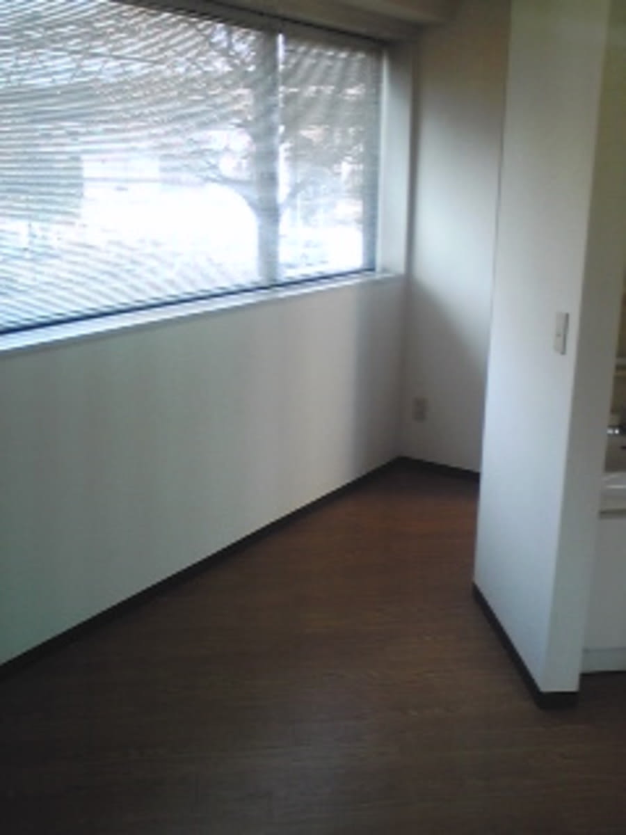 v20251118150804/fresh/building/J00100410352_6