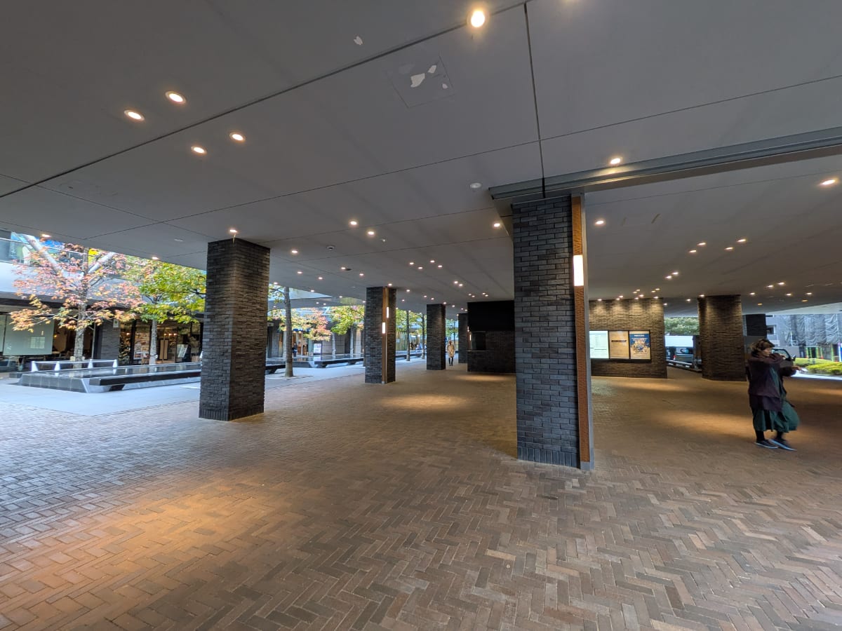 v20251120150807/fresh/building/J00100360022_9