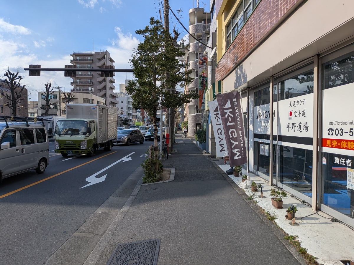 v20251120150807/fresh/building/J00100404320_11