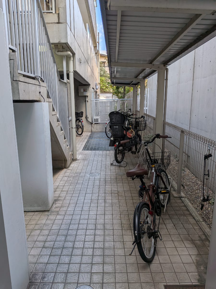 v20251120150807/fresh/building/J00100407435_15