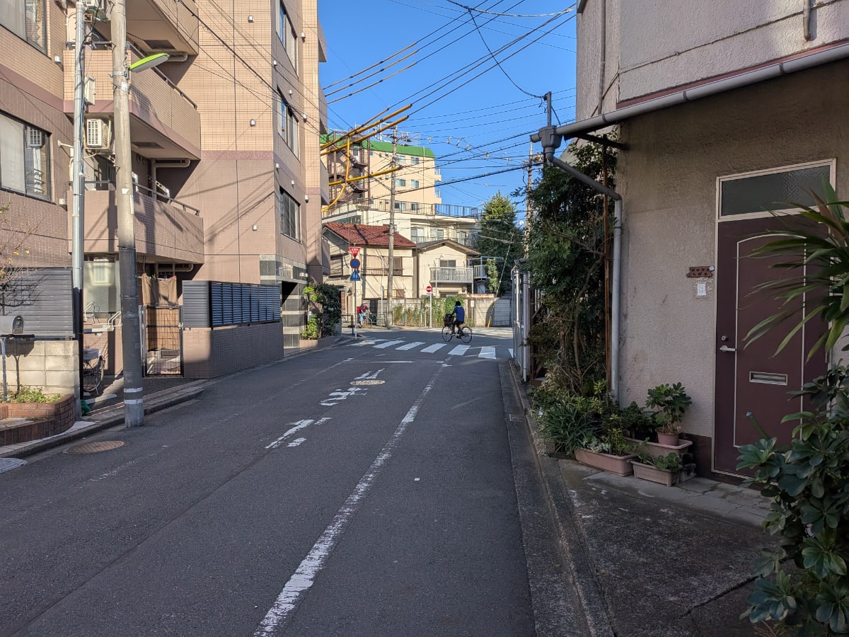 v20251120150807/fresh/building/J00100412637_12