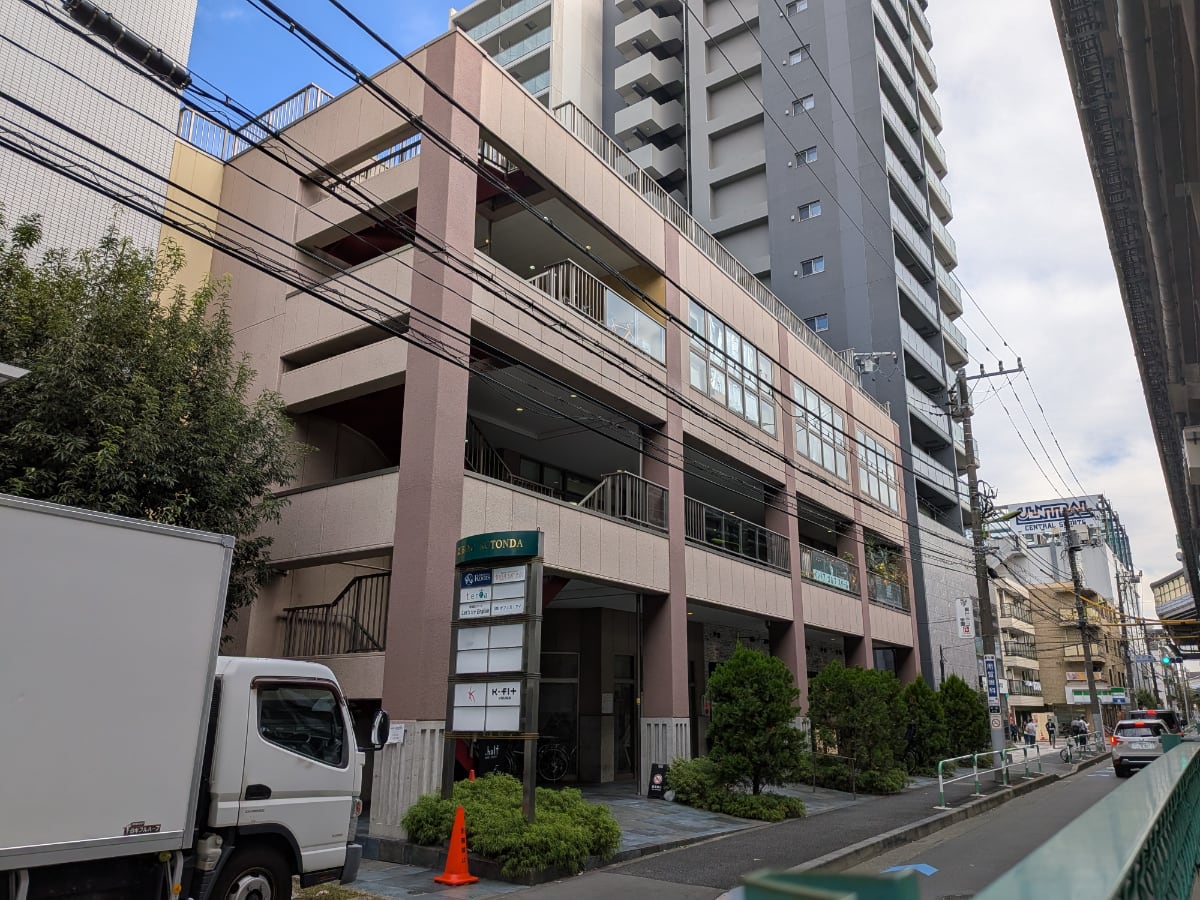 v20251120150807/fresh/building/J00100420141_5