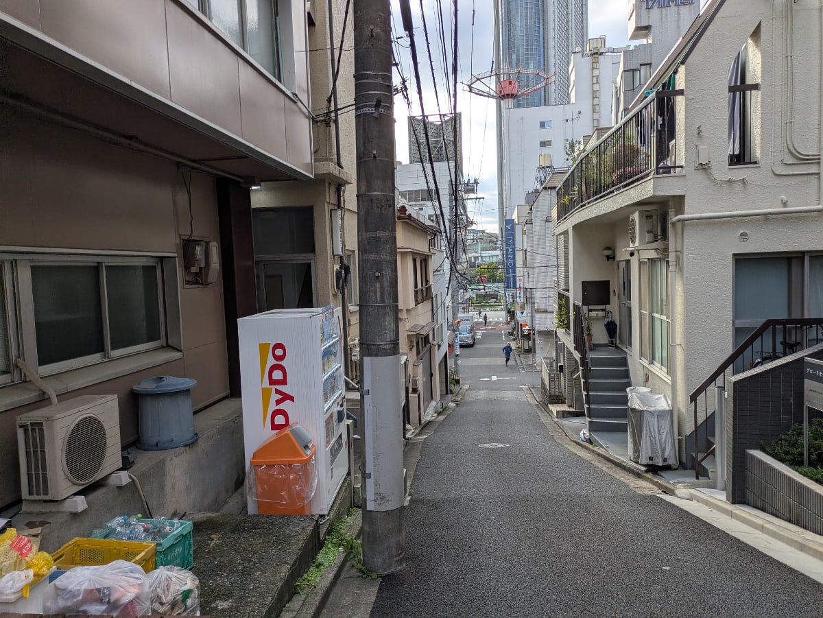 v20251120150807/fresh/building/J00100464002_2