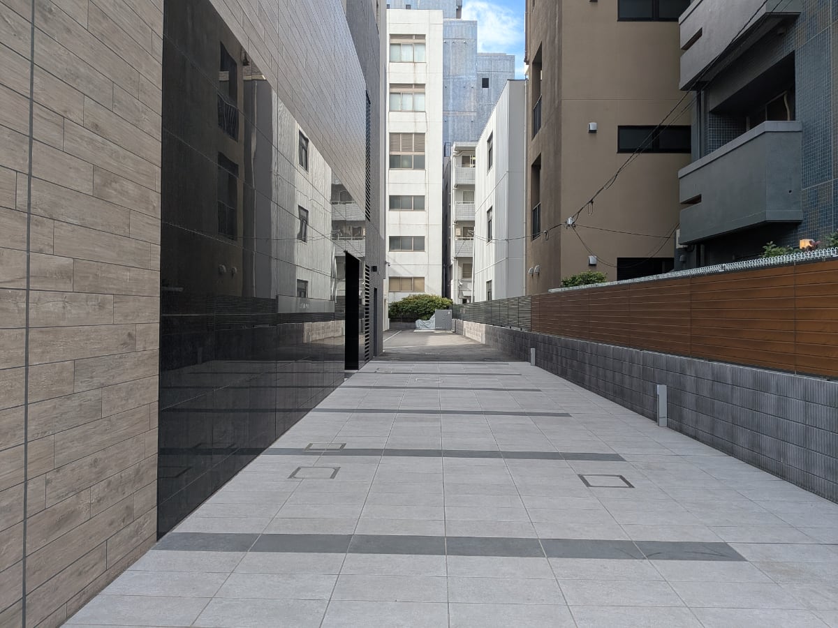 v20251120150807/fresh/building/J00100469499_13