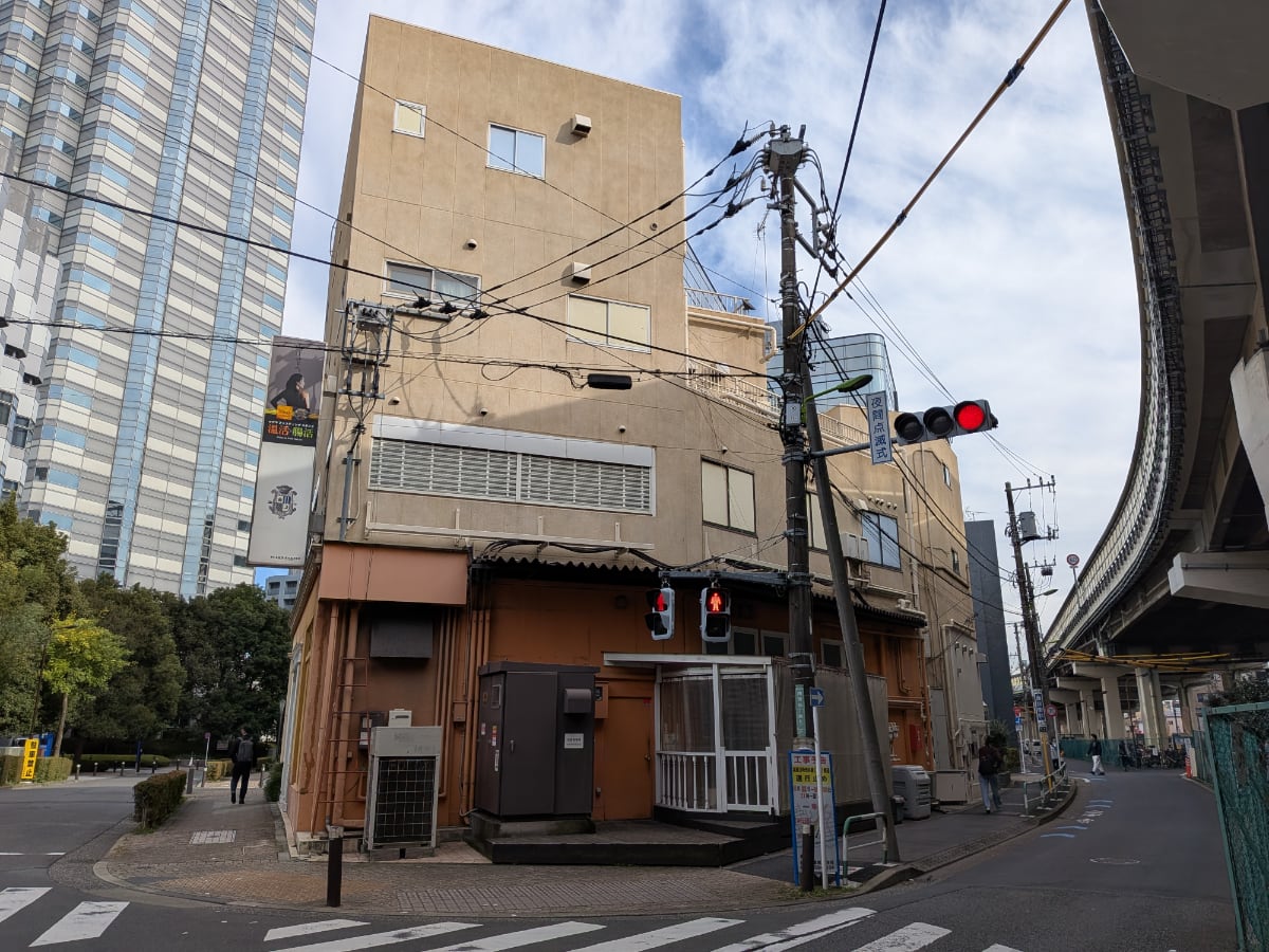 v20251120150807/fresh/building/J00100493105_6