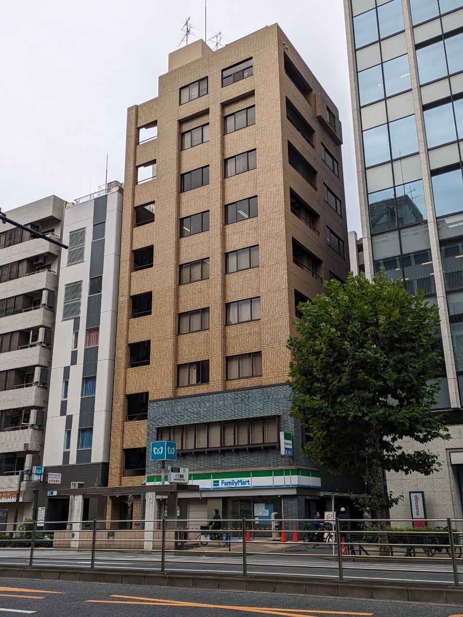 v20251123150654/fresh/building/J00100383712_9