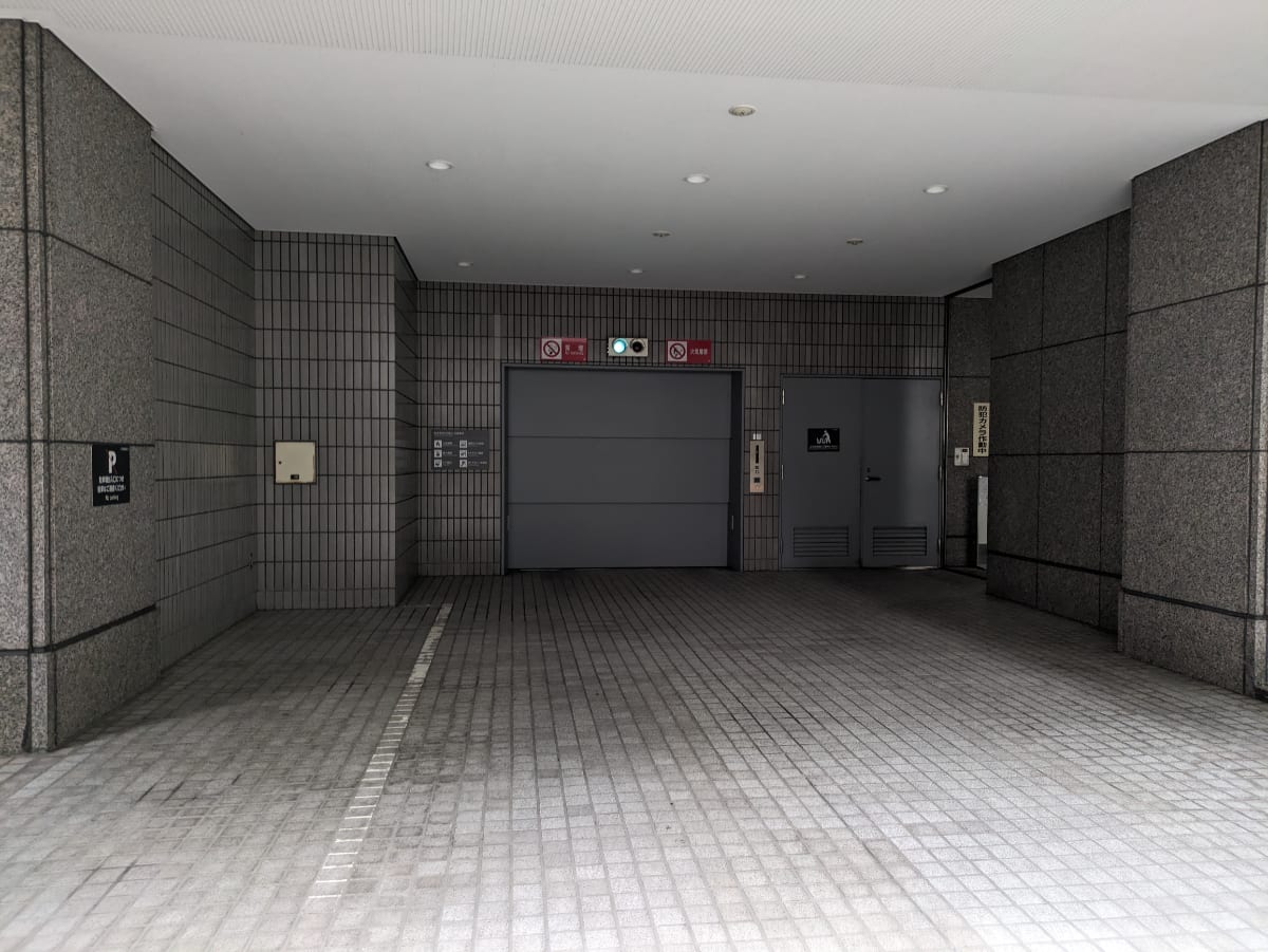 v20251123150654/fresh/building/J00100383724_57