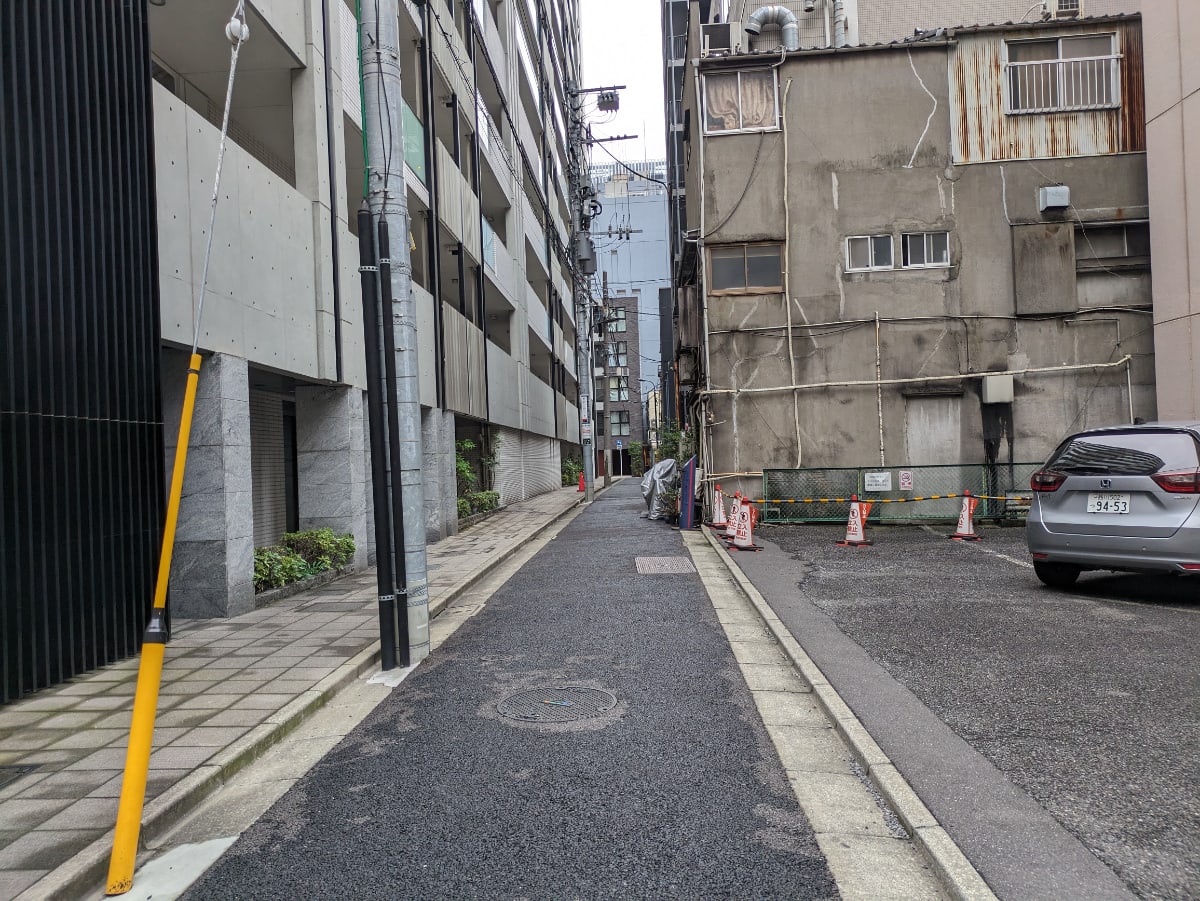 v20251123150654/fresh/building/J00100383740_2