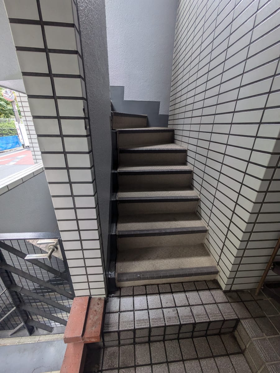 v20251123150654/fresh/building/J00100388584_4