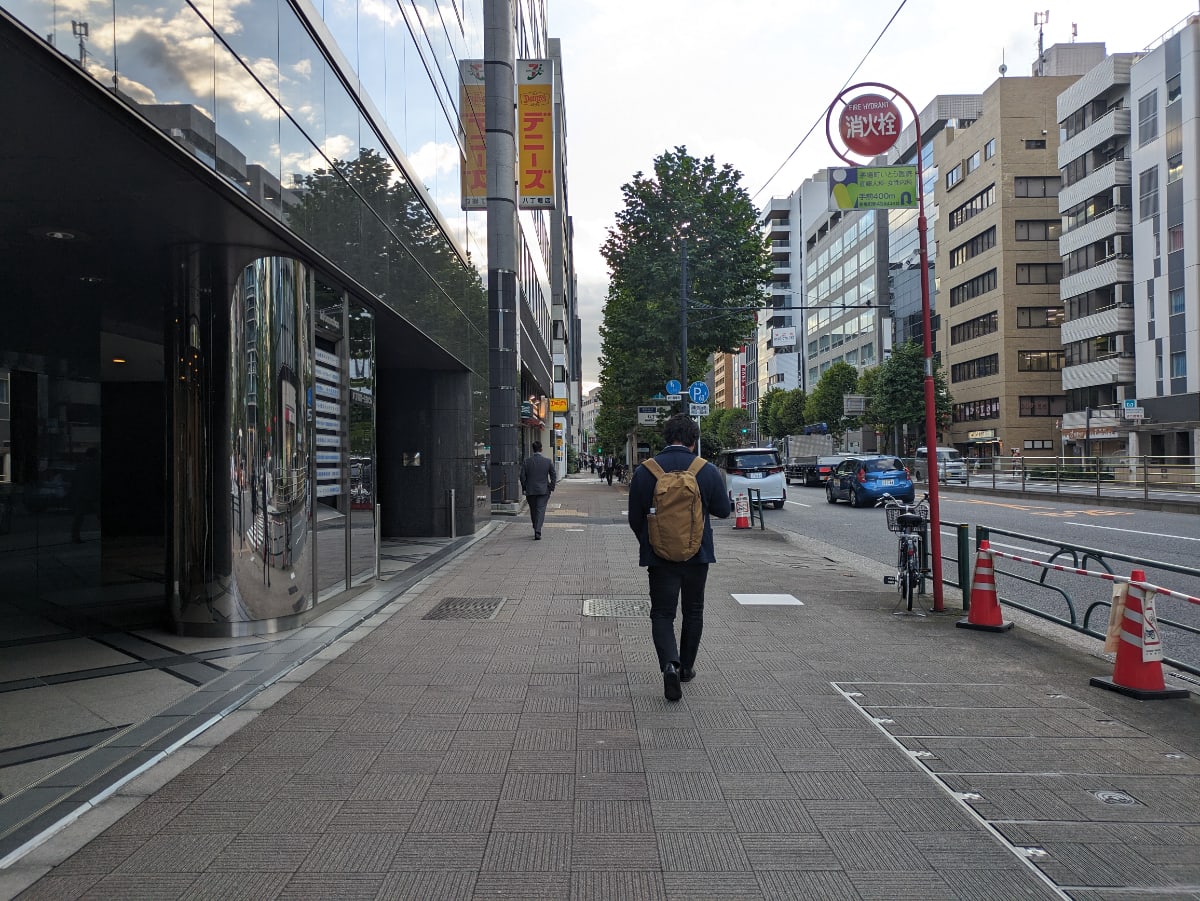 v20251123150654/fresh/building/J00100390698_13