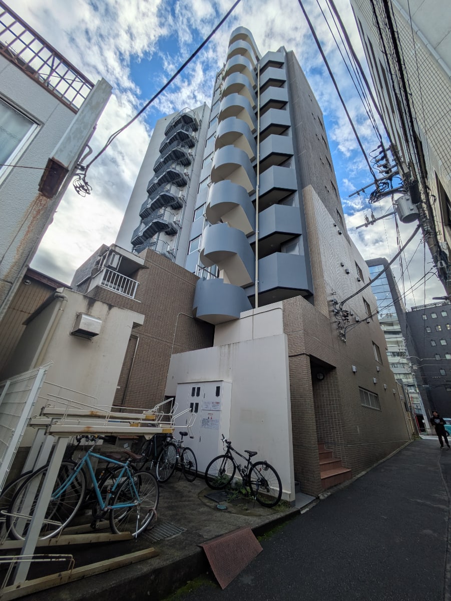 v20251123150654/fresh/building/J00100393122_11