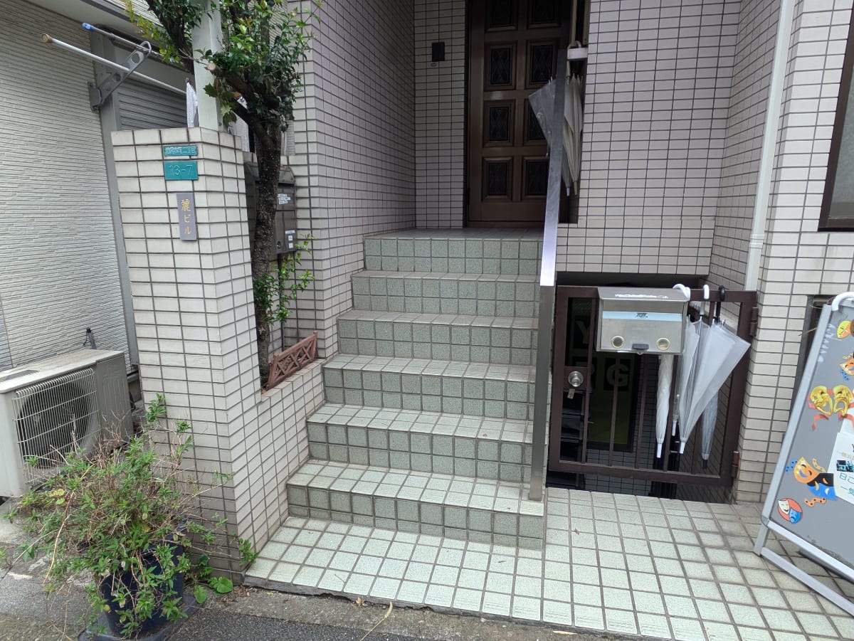 v20251123150654/fresh/building/J00100404971_3