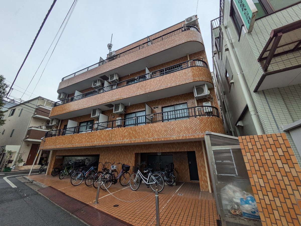 v20251123150654/fresh/building/J00100406303_12