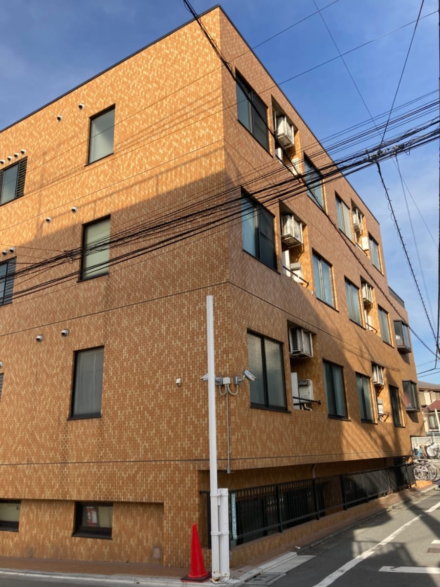 v20251123150654/fresh/building/J00100406303_5
