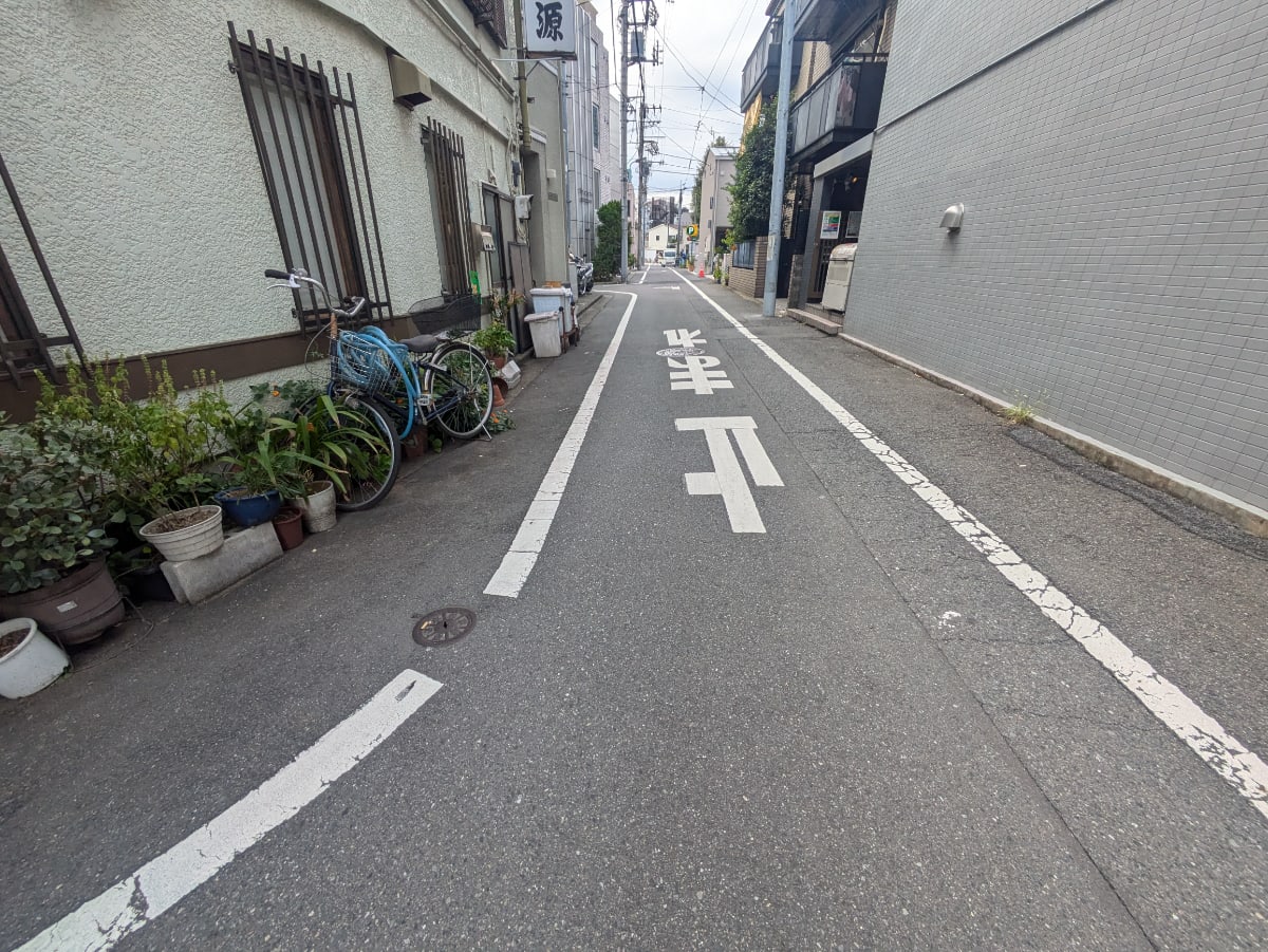 v20251123150654/fresh/building/J00100416052_14