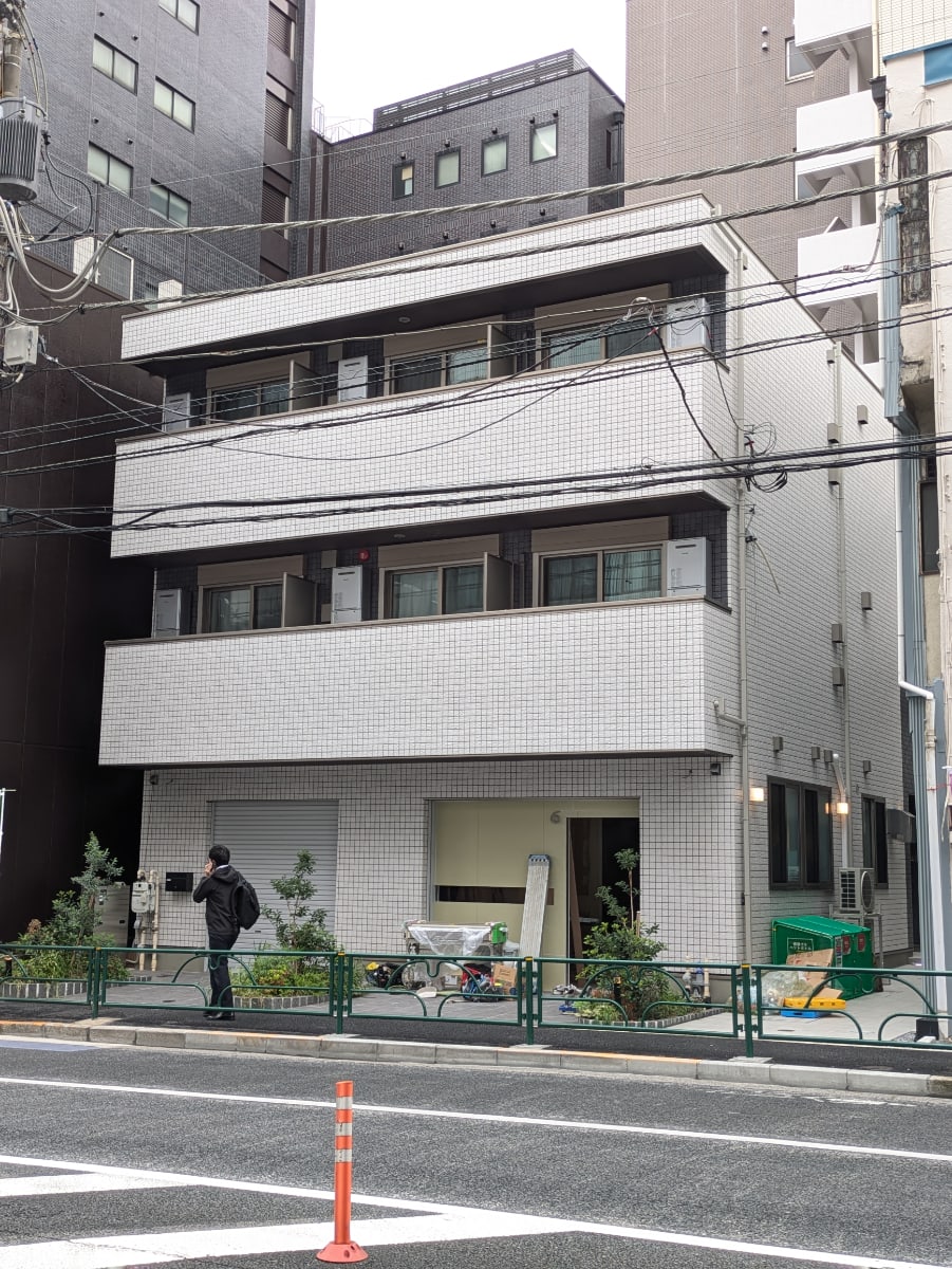 v20251123150654/fresh/building/J00100633663_7