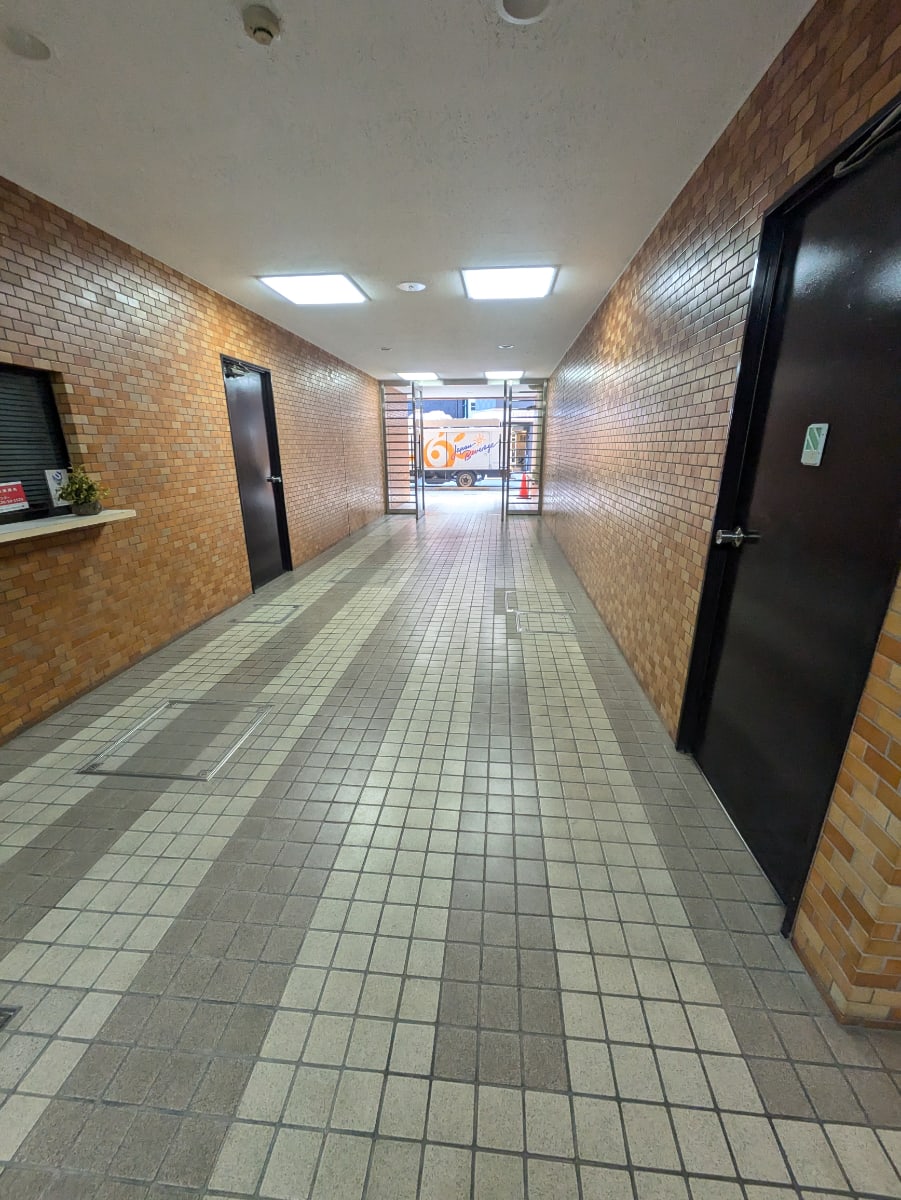 v20251125150804/fresh/building/J00100366374_8