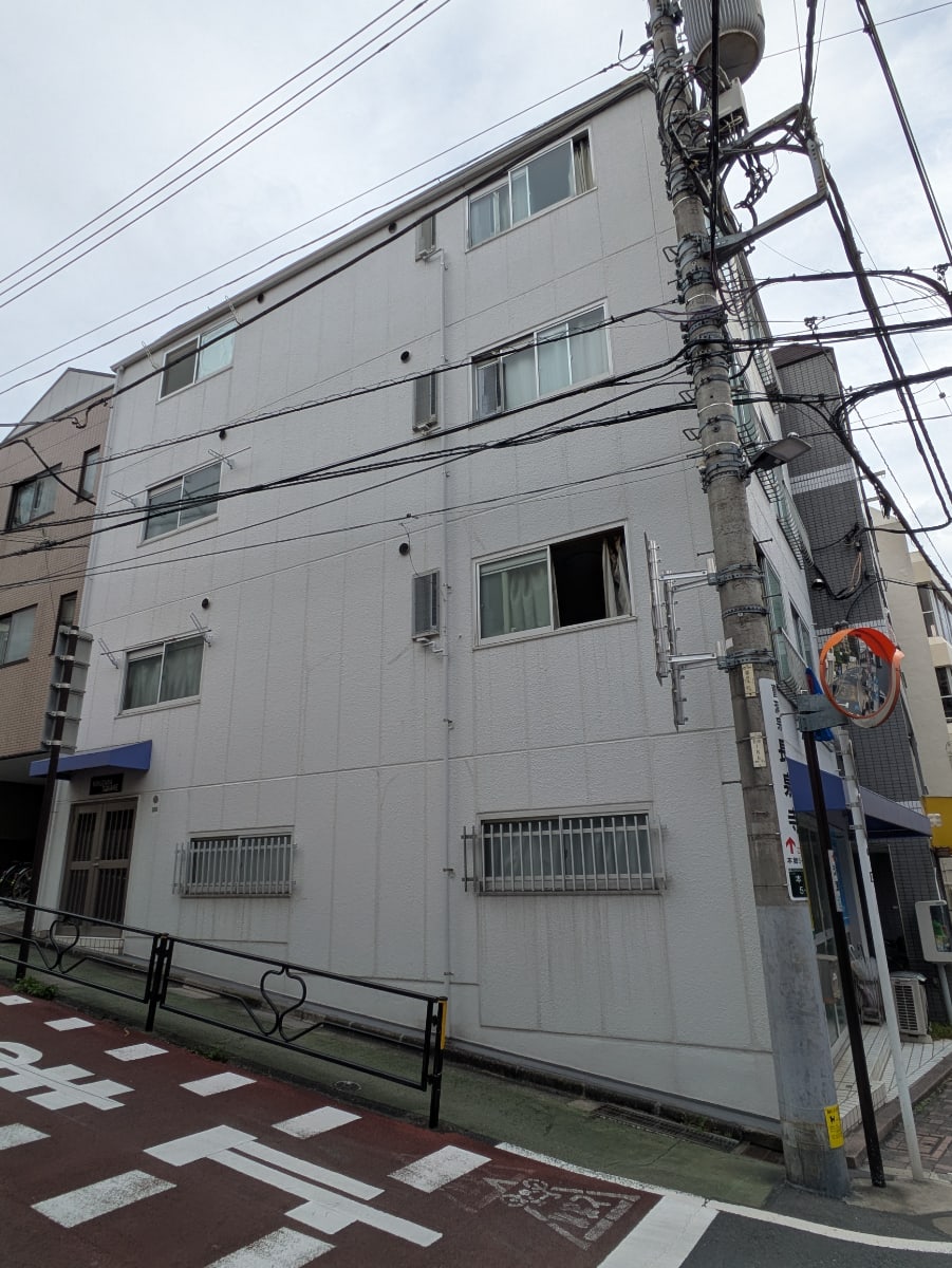 v20251125150804/fresh/building/J00100372363_8