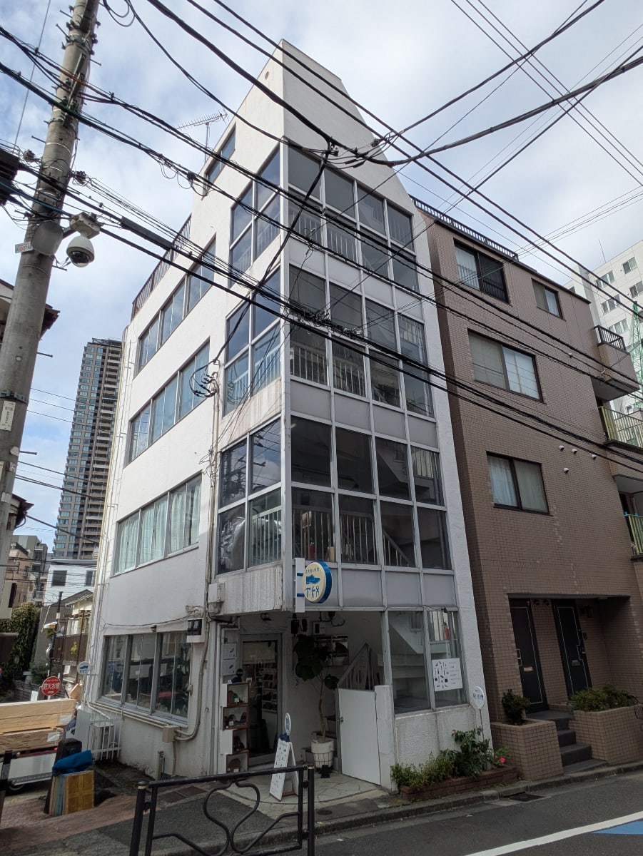 v20251125150804/fresh/building/J00100394114_5