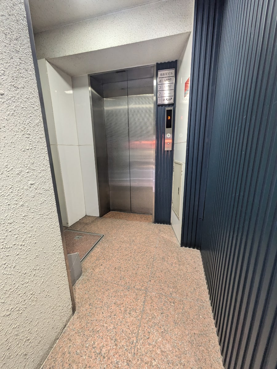 v20251125150804/fresh/building/J00100402843_4