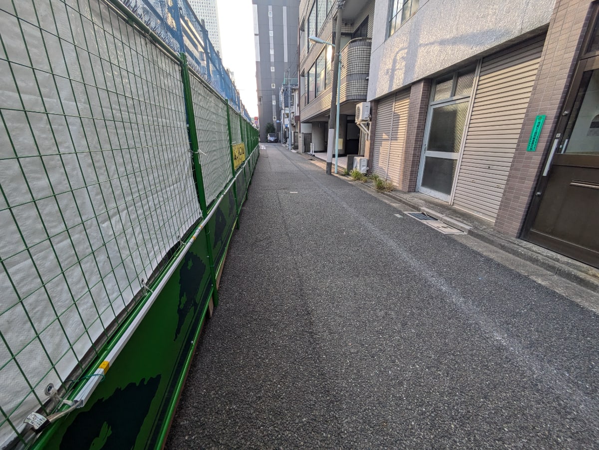 v20251125150804/fresh/building/J00100403322_12