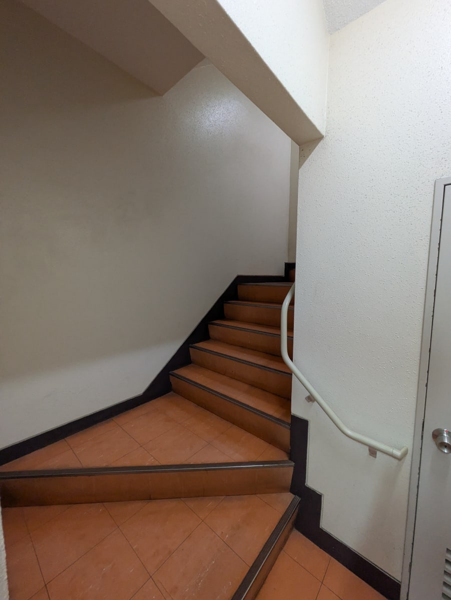 v20251125150804/fresh/building/J00100404318_5