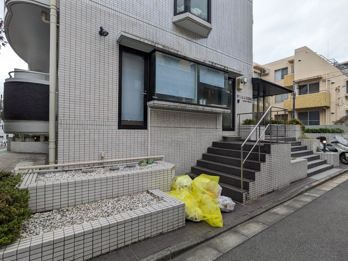 v20251125150804/fresh/building/J00100410400_14