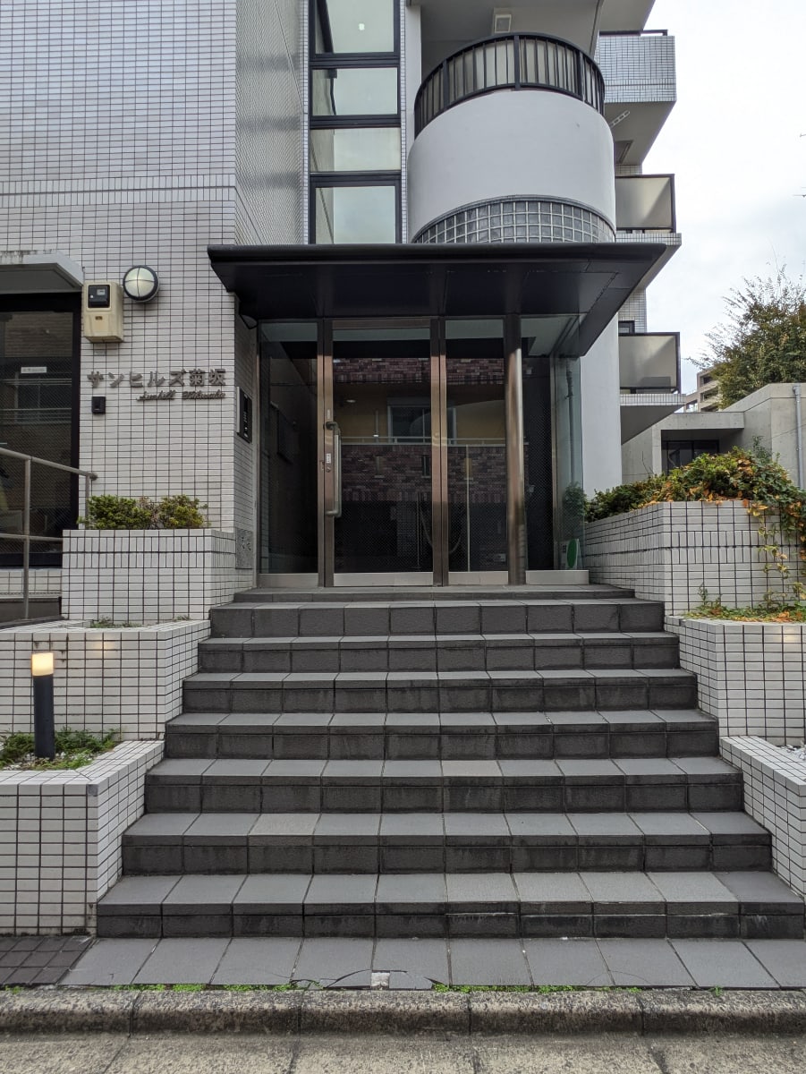 v20251125150804/fresh/building/J00100410400_3