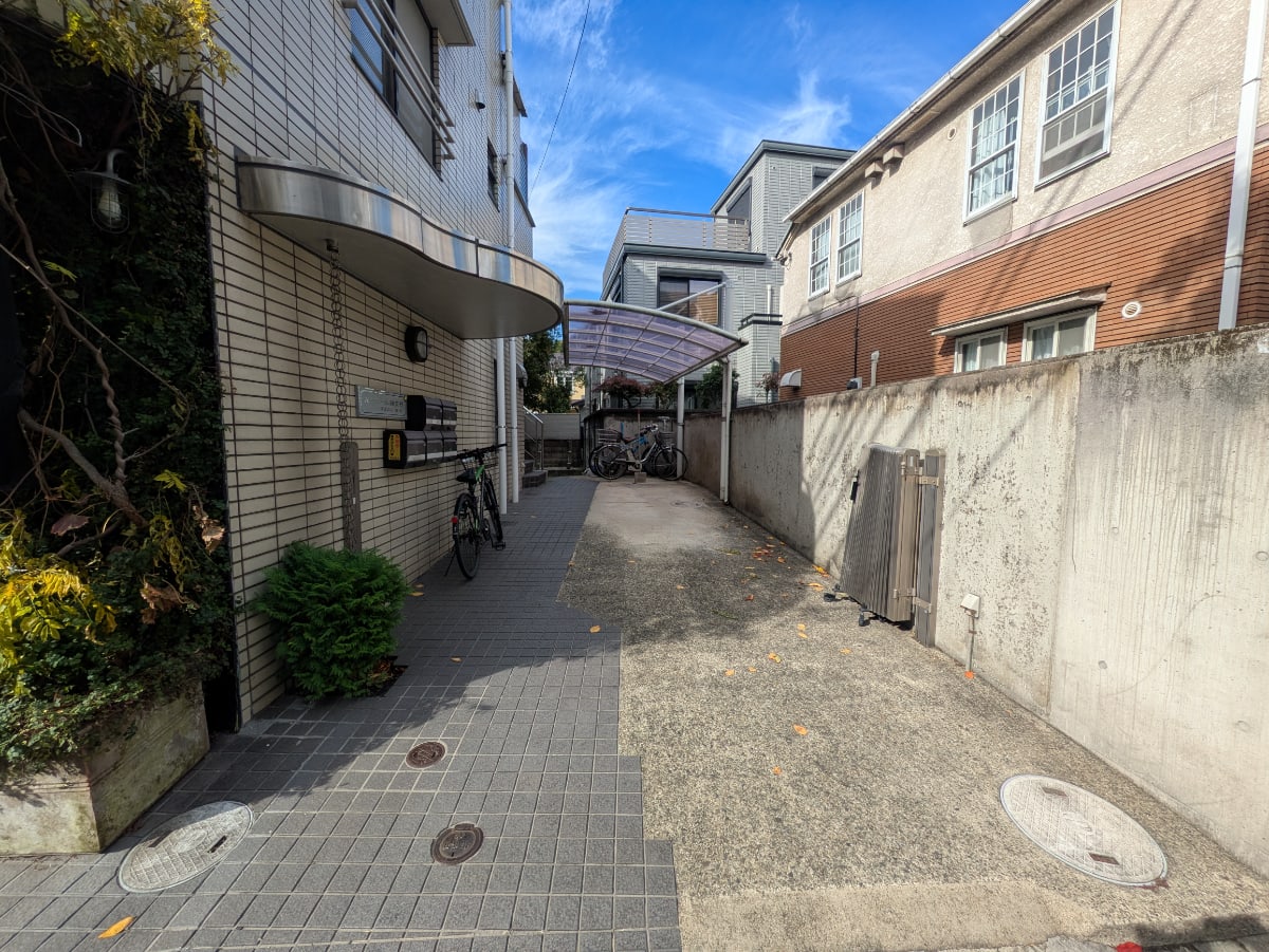 v20251125150804/fresh/building/J00100415166_13