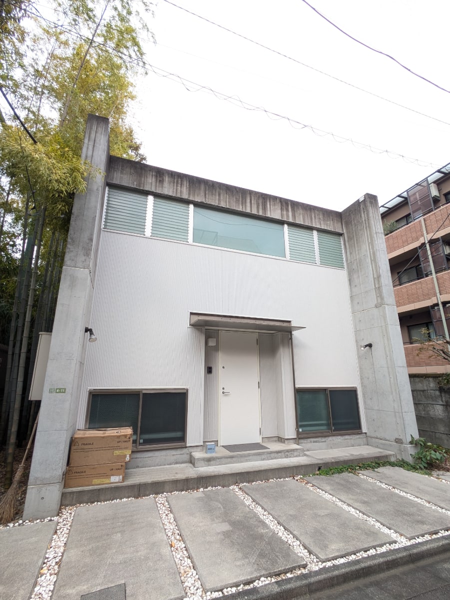 v20251125150804/fresh/building/J00100417221_7