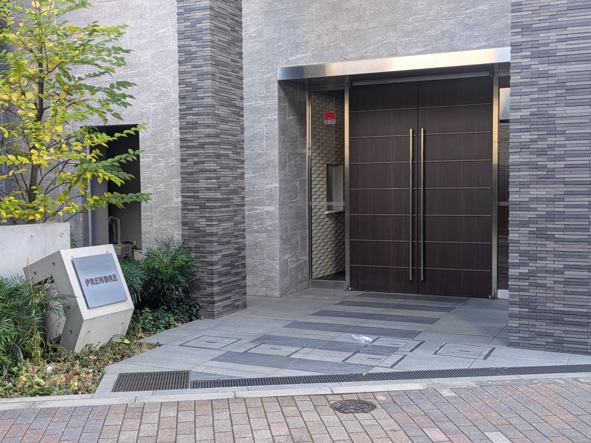 v20251125150804/fresh/building/J00100464580_3
