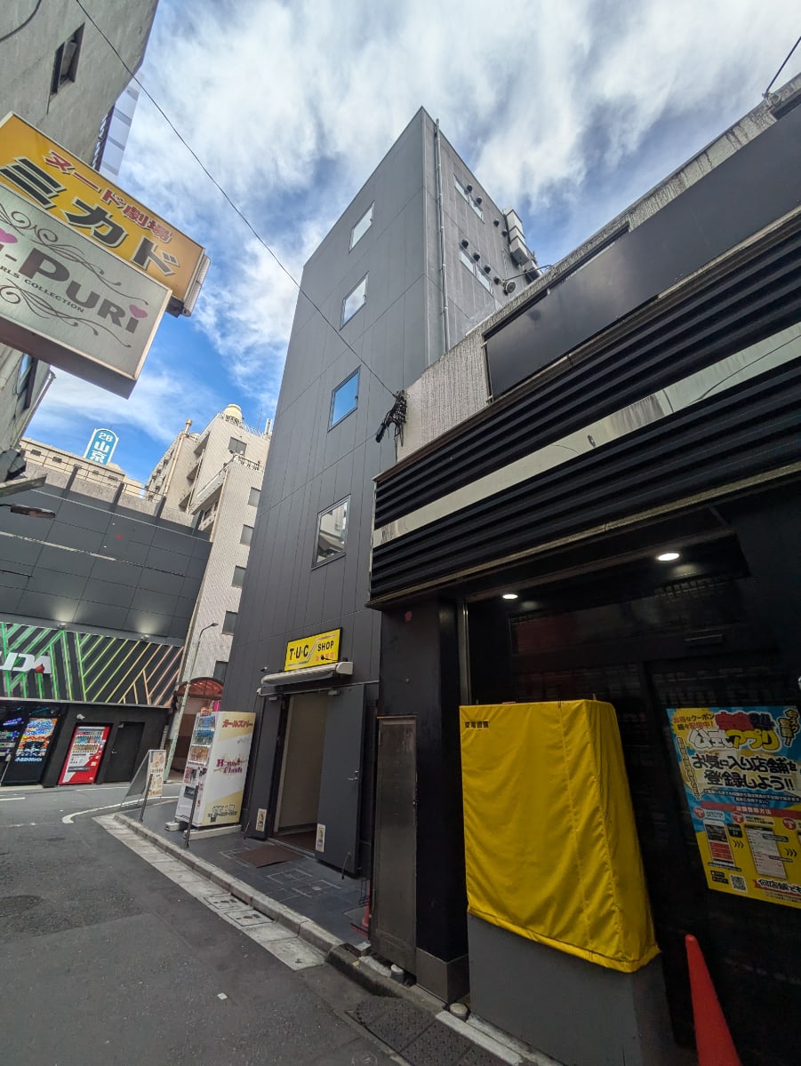 v20251125150804/fresh/building/J00100510851_6